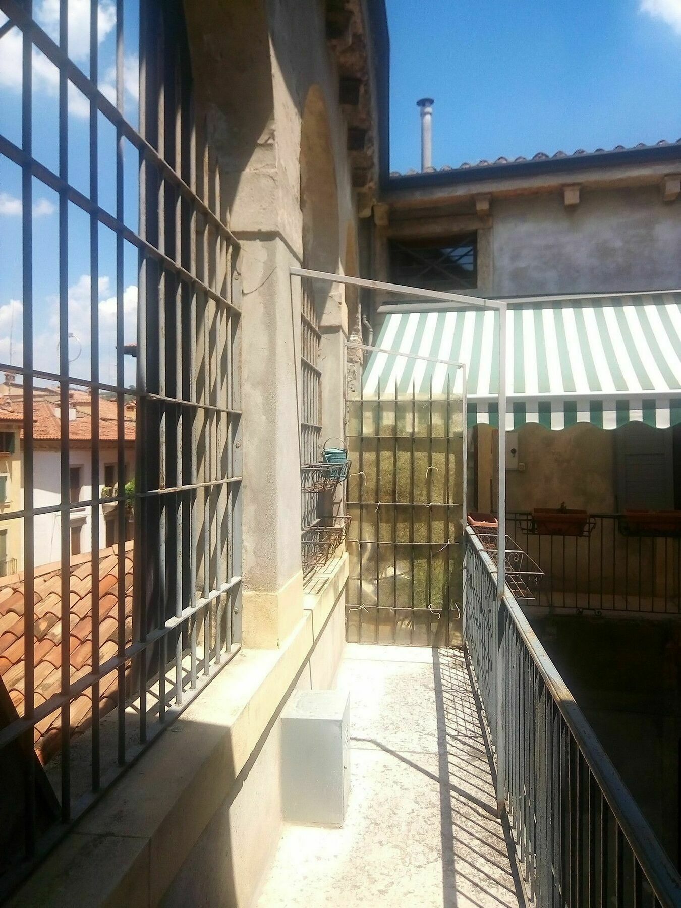 Palazzo Camozzini Apartments Verona Exterior photo