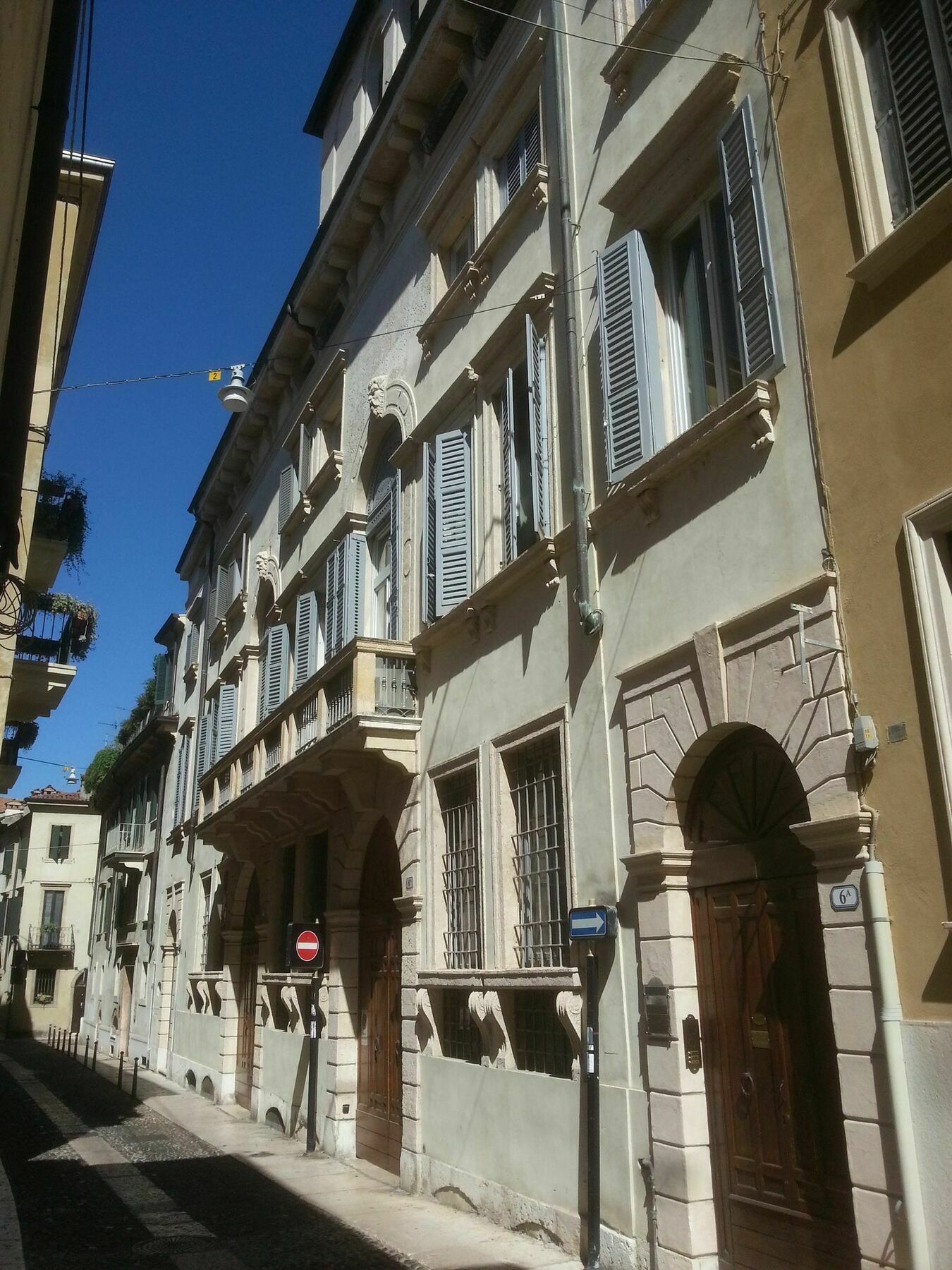Palazzo Camozzini Apartments Verona Exterior photo