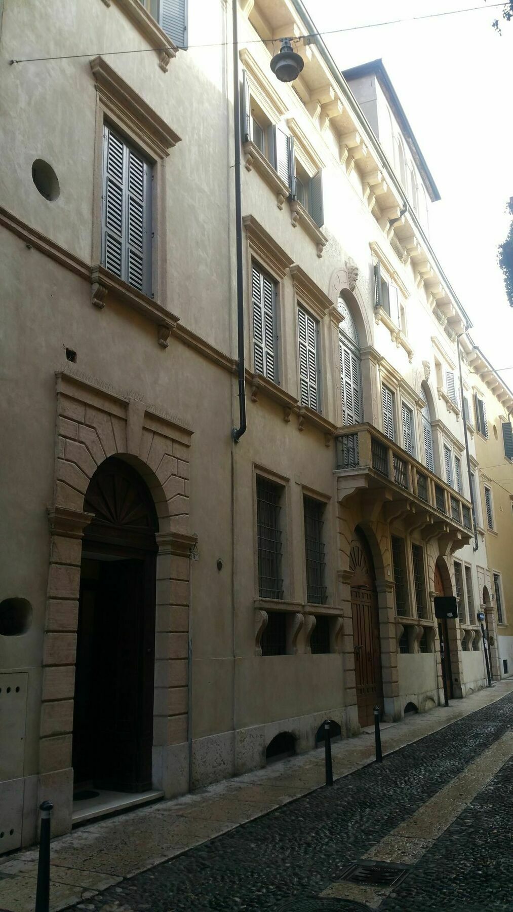 Palazzo Camozzini Apartments Verona Exterior photo